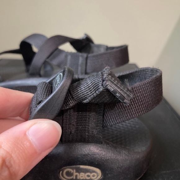 Chaco | Z2 Classic Original Minimalist Strappy Outdoor Sandals - Picture 7 of 11